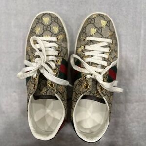 [ITL35.5/US5.5]Gucci Beige Monogram Sneakers with Red Green Accents Authentic